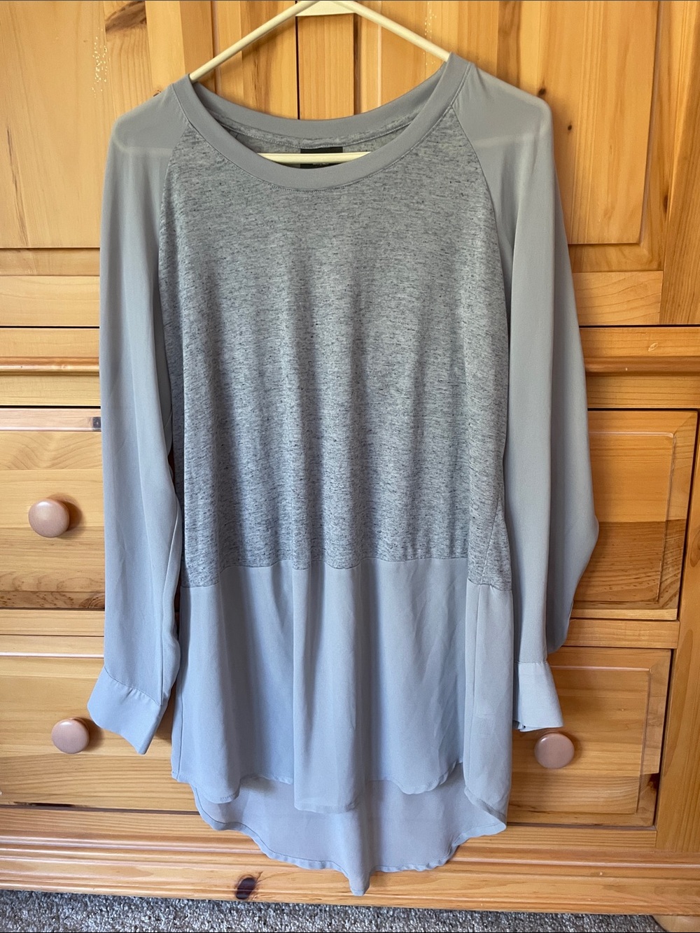 Mossimo Supply Co. Light Gray Long-Sleeve raglan style Tunic